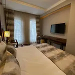 Manesol Boutique Galata 4*