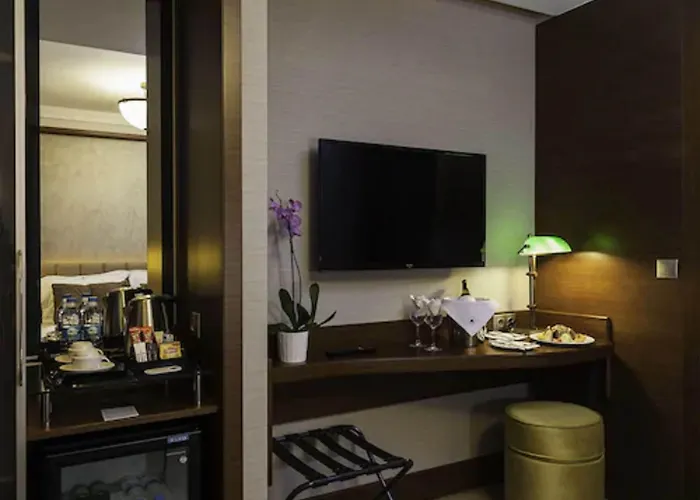 Manesol Boutique Galata